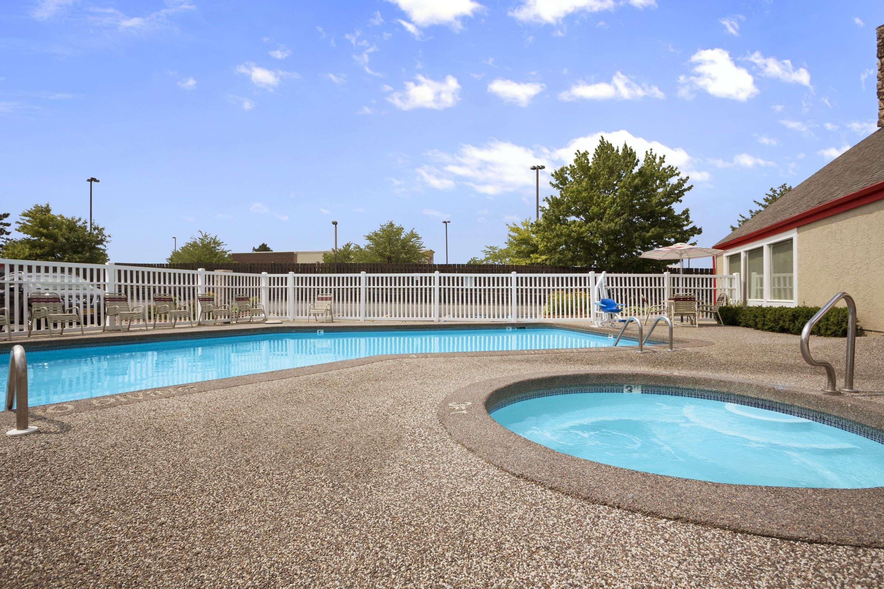 Affordable Suites Of America Grand Rapids Kentwood Exterior foto